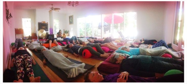 http _www.heatherfrahn.com_consciouscreations_wp-content_gallery_soundbath-meditation-sound-therapy_heather-frahn-soundbath-meditation-simi-roche-ashtanga-yoga-shala-2016-04